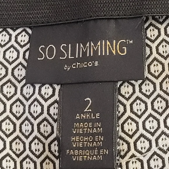 Chico's So Slimming Brigitte Black & White  Textured Trapezoid Ankle Pants - Picture 6 of 10